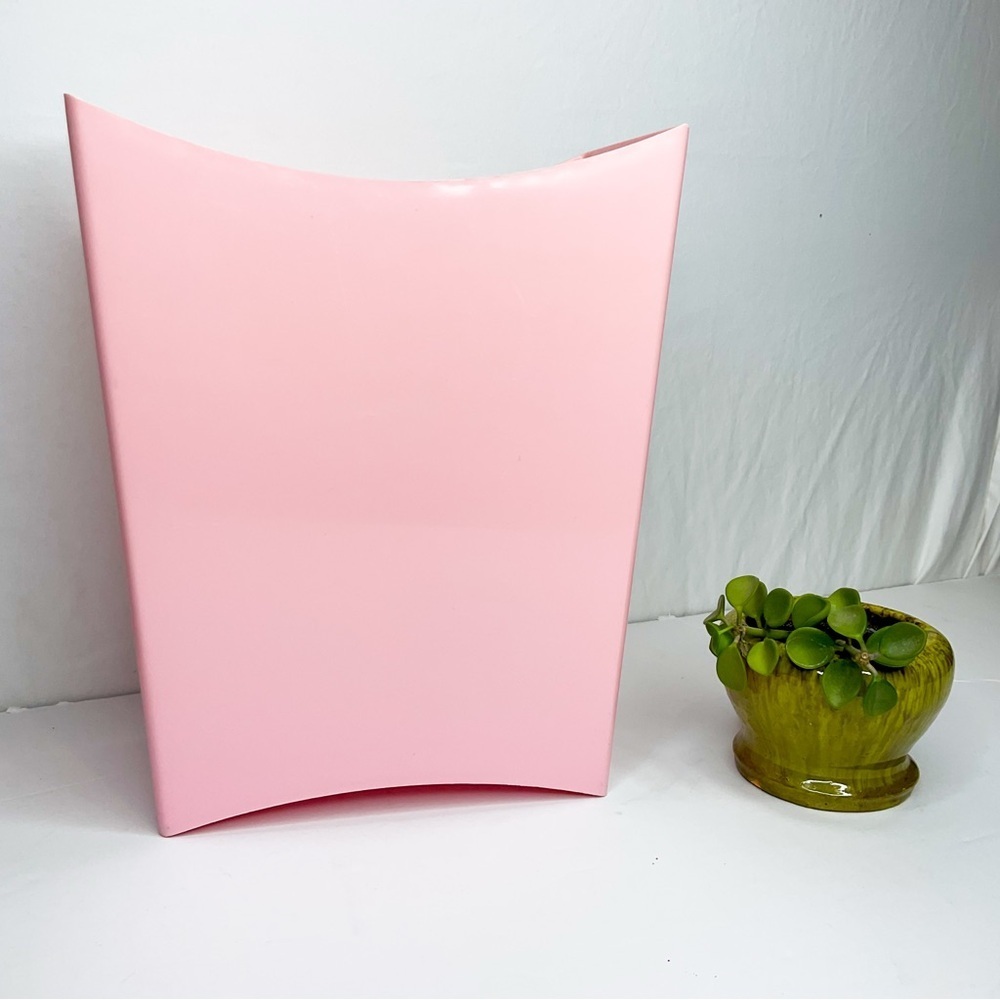 VINTAGE Baby Pink Plastic Wastebasket, Retro Trash Bin, Made in Canada